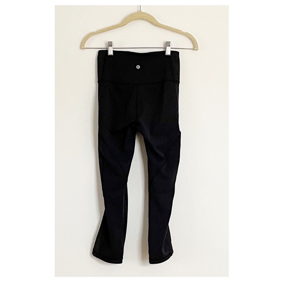 Lululemon Power Lines Crop 21" Black / Meisai Size 4 - Picture 6 of 6